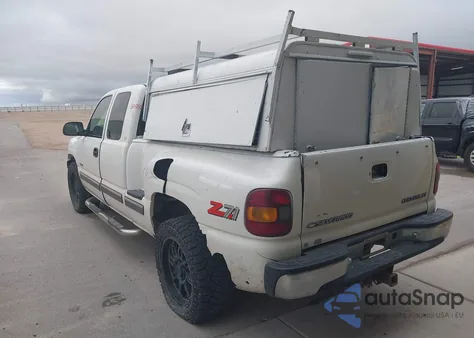 2000 Chevrolet Silverado 1500 Lt из США, поврежденный, VIN 2GCEK19T4Y1119429